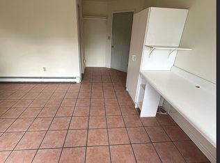 6 Allhusen Rd #1B, New Paltz, NY 12561