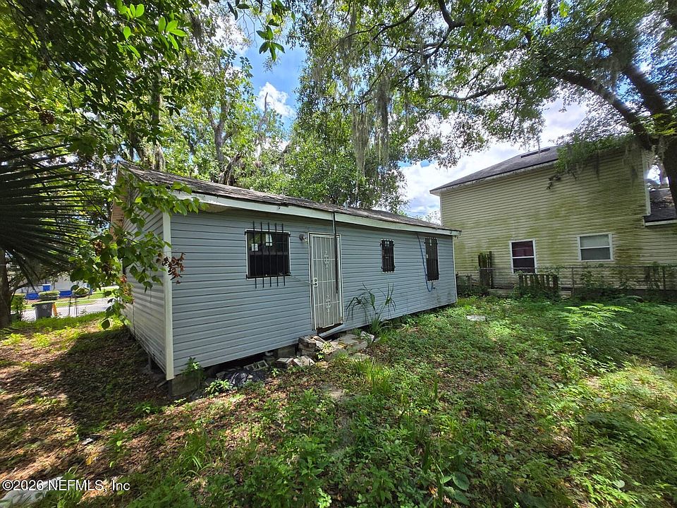 1st image of 346 KING Street