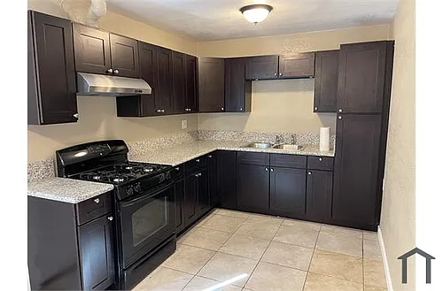 845 E Fredricks St #845 Photo 1