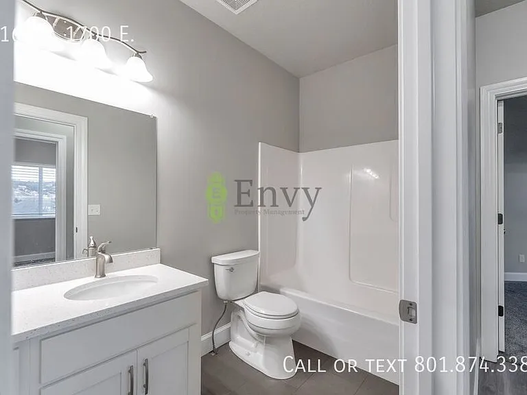 7166 S 1700 E — Photo 13