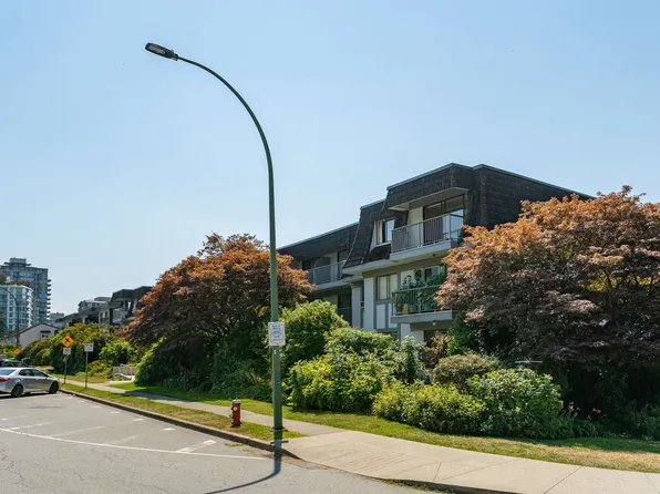 275 W 2nd St #209, North Vancouver, BC V7M 1C9