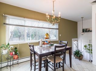 26 Gloria Pl, Plainview, NY 11803