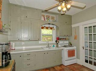 2018 34th St, Des Moines, IA 50310