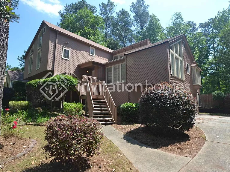 2648 Spencers Trce NE — Photo 1