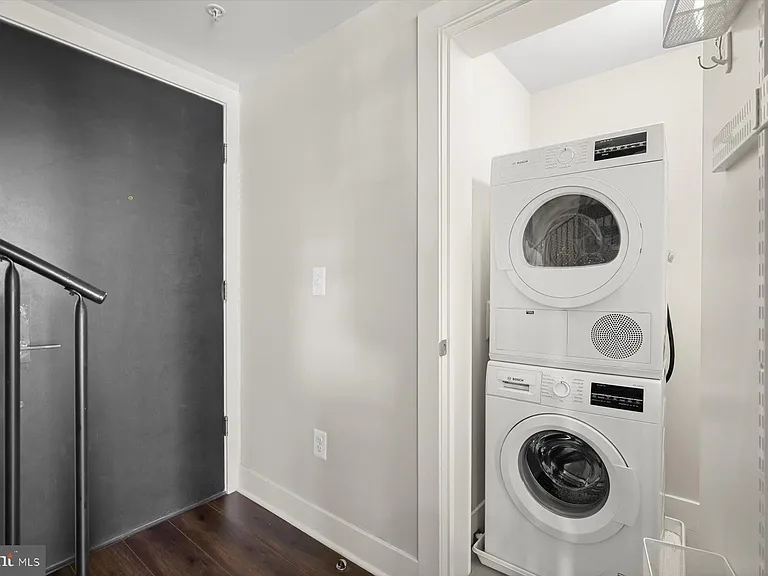 1311 13th St NW #Penthouse 1 — Photo 12