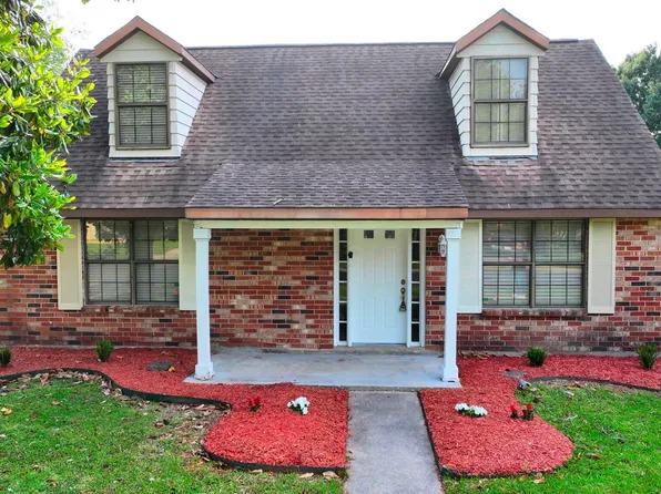 121 Case Ln, Lafayette, LA 70506