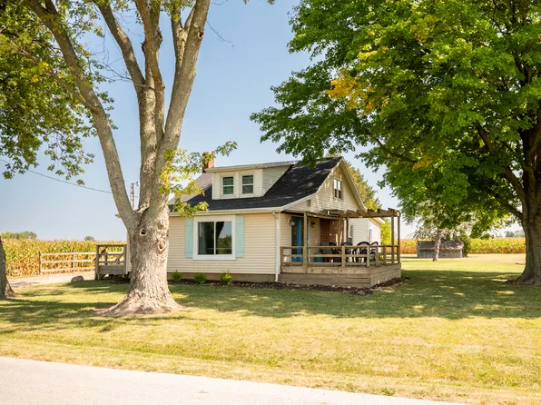 853 N Trojan Complex Rd, Covington, IN 47932