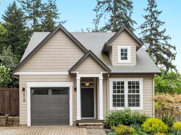 518 Jersey St, Silverton, OR 97381