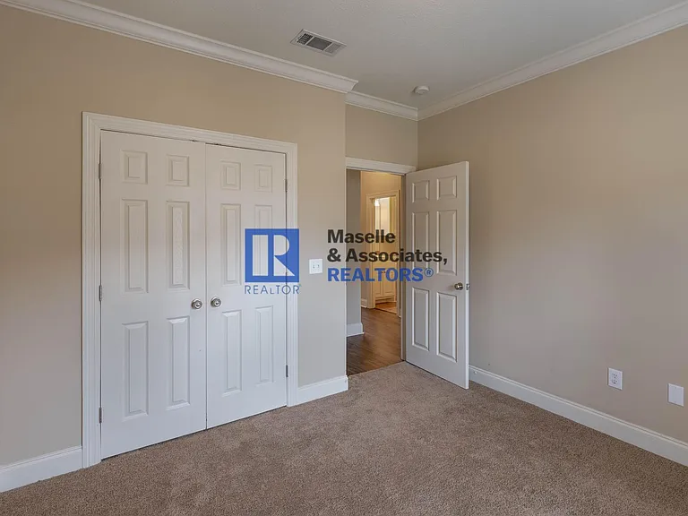 125 Mason Way — Photo 32