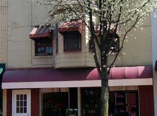 121 N Market St, Minerva, OH 44657