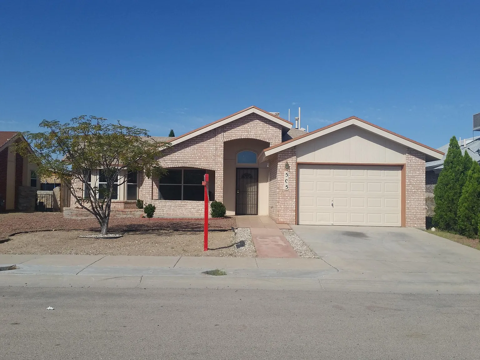 4 bed, 2.0 bath, 1385 sqft, $1,500 — Photo 1