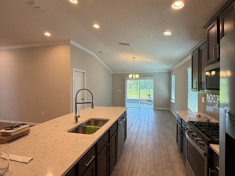 103 Granite City Ave — Photo 5