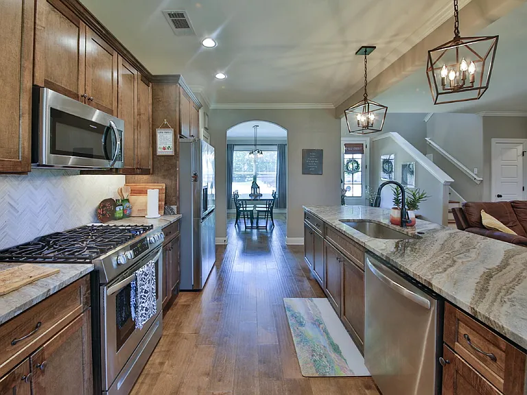402 S Chinkapin Dr — Photo 8