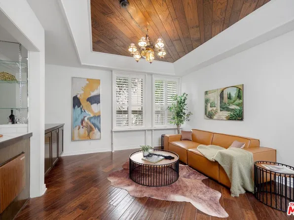 5333 Zelzah Ave APT 139, Encino, CA 91316