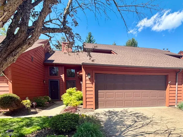 717 Village Club Rd, Northfield, OH 44067