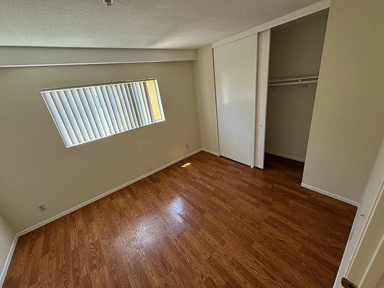 7891 Holt Dr — Photo 24