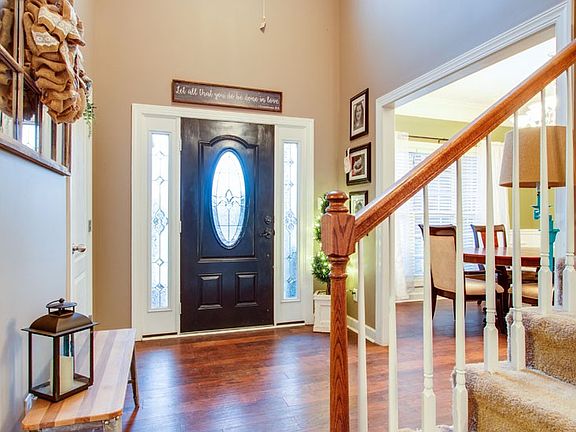 4th image of 708 Willow Cove Dr