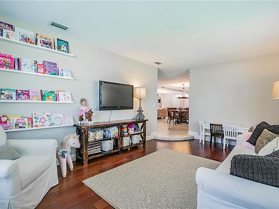 5th image of 1825 Clearwater Harbor Dr