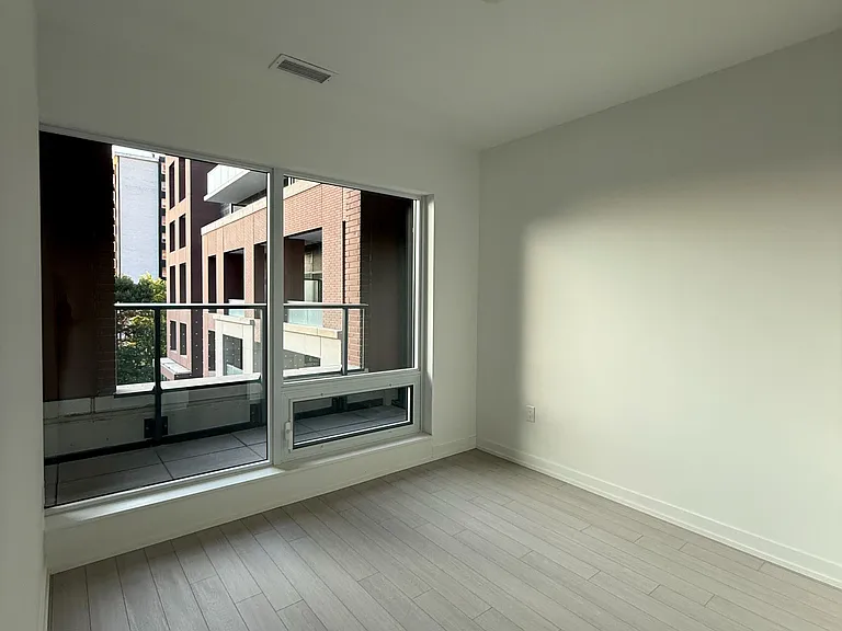 4010 Eglinton Ave W #409 — Photo 9