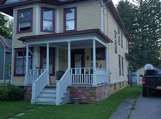 35 Leverett St, Fredonia, NY