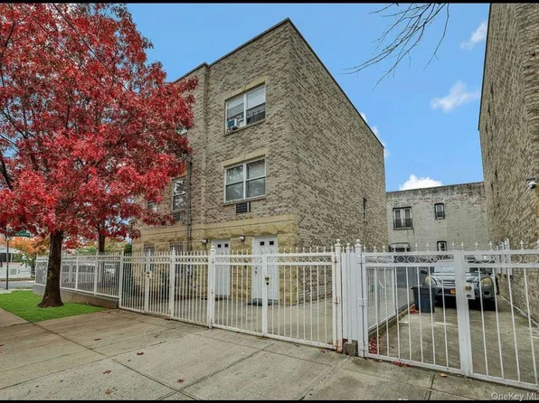 747 Essex St #3, Brooklyn, NY 11208