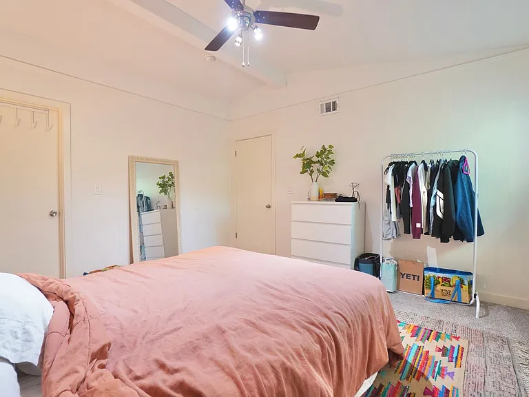 1117 Mariposa Dr #B — Photo 14