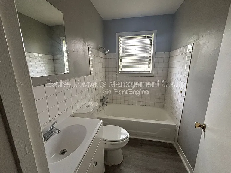 4268 Glenbrook St — Photo 19