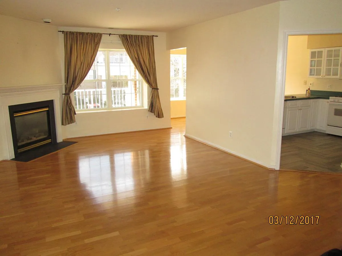 2 bed, 1314 sqft, $2,000 — Photo 2