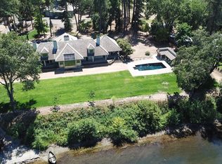 512 Coutant Ln, Grants Pass, OR 97527