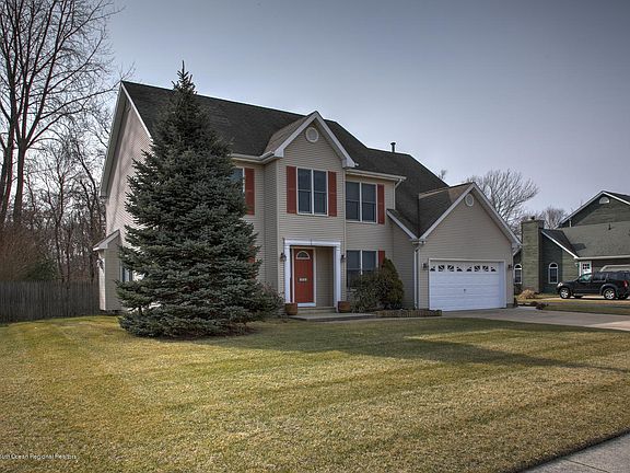 2nd image of 241 Evergreen Dr