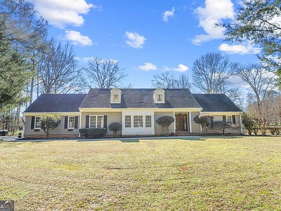 2nd image of 264 Bellemont Dr SW