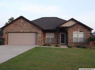219 Cambridge Dr, Decatur, AL 35603