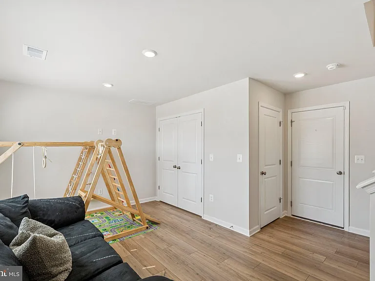 79 Swan Field Ave — Photo 20