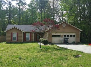 605 Granite Ln, Loganville, GA 30052