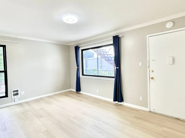 140 Montecito Apartments — Photo 5