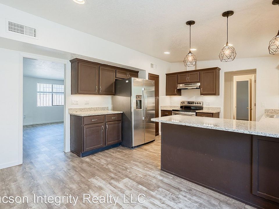 1st image of 1309 N Park Ave #6634197