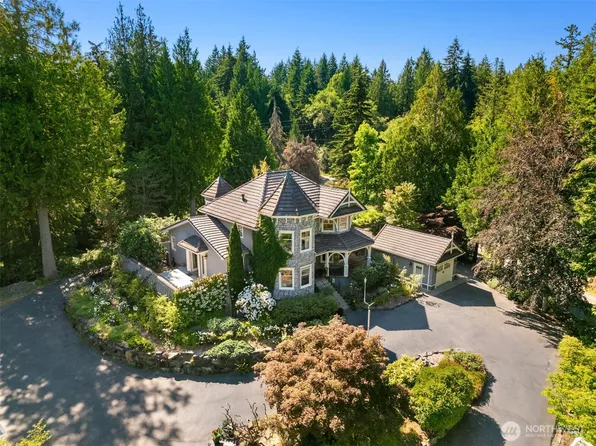 7205 NE Dolphin Drive, Bainbridge Island, WA 98110