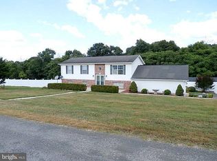 824 Naomi Ln, Kearneysville, WV 25430