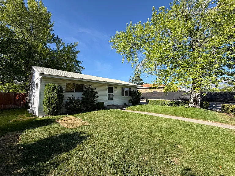 1054 N 500 W — Photo 30