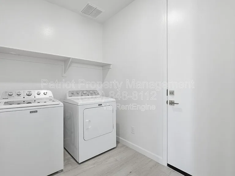 7404 W Buckhorn Trl — Photo 36