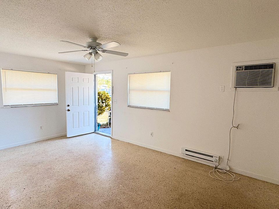 1st image of 2020 Douglas Ave