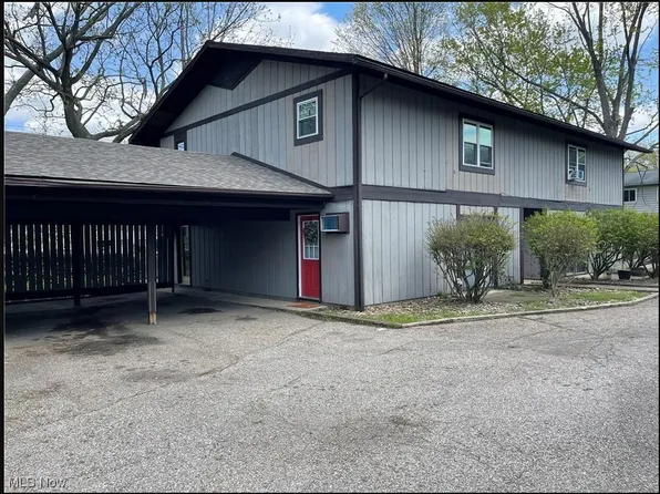 2445 Russell St APT 1, Cuyahoga Falls, OH 44221