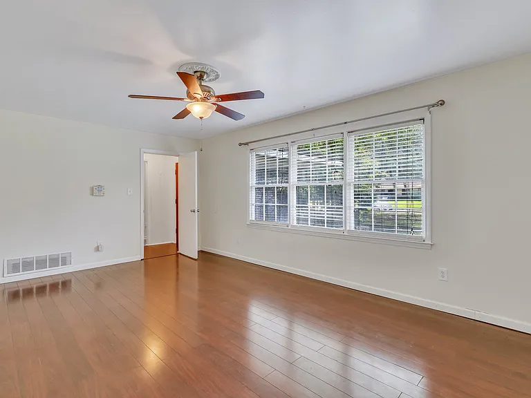 12473 Northwood Rd — Photo 7