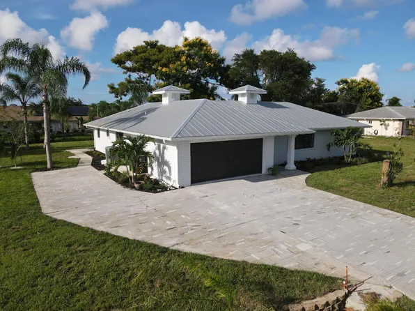 733 SE White Avenue, Port St Lucie, FL 34983