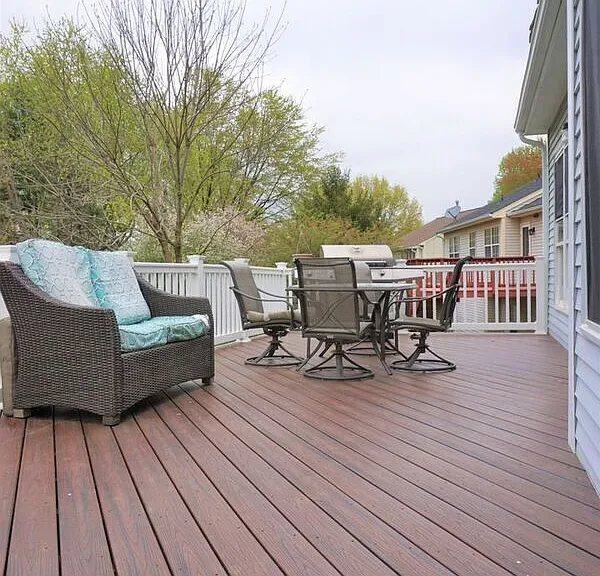 14692 Stratford Dr — Photo 8