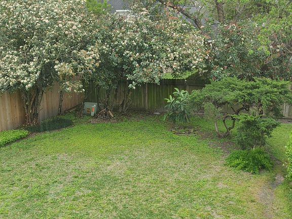 Private fenced in backyard.