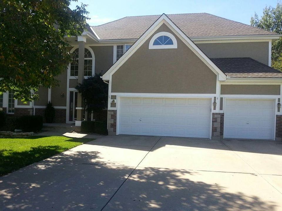 1st image of 2809 SW Emerald Creek Pl