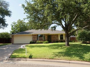 1209 Corvadura St, Graham, TX 76450