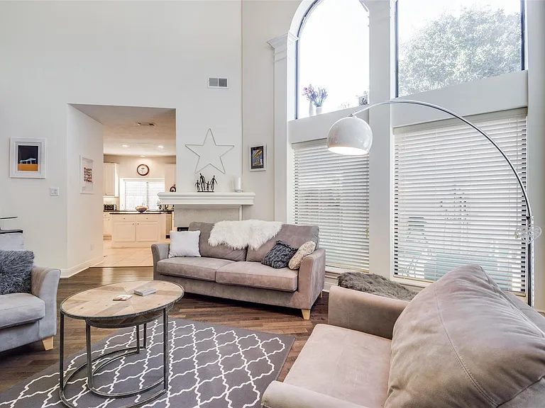 14202 Scarborough Fair St — Photo 16