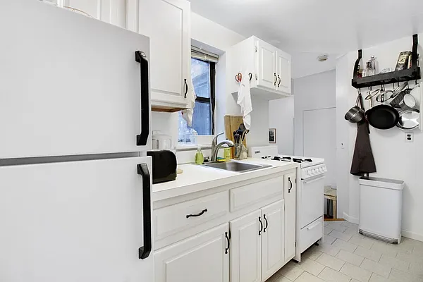 Rented by LG Fairmont Group | media 10